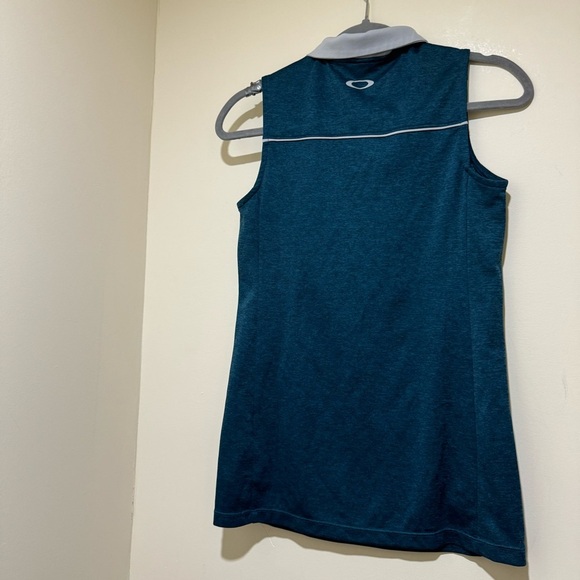 Women’s Oakley Blue Golf Sport Activewear Lightweight Tennis Tank Top No Size - Picture 11 of 16